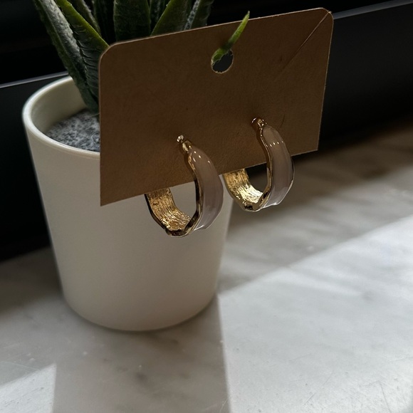 Cream White Hoop Earrings - Picture 3 of 4